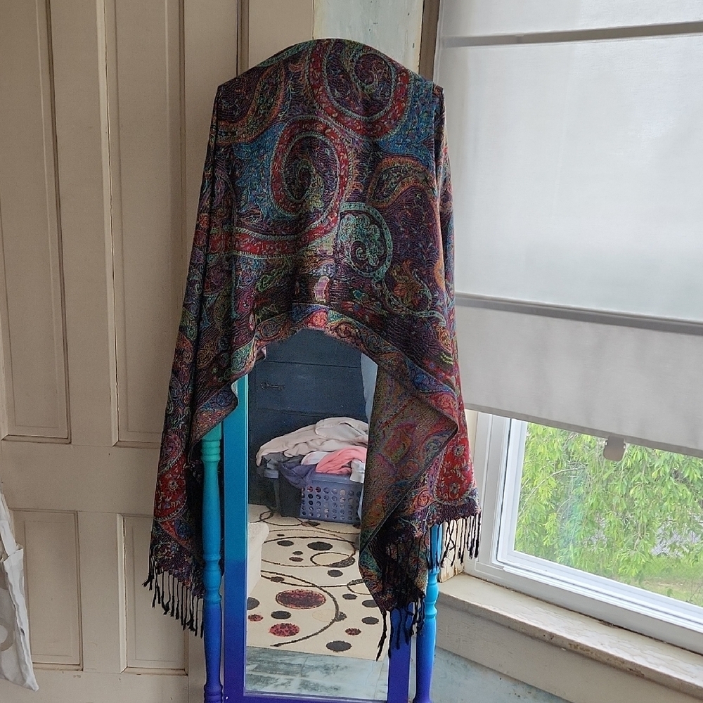 Pashmina Multicolor Paisley Scarf
